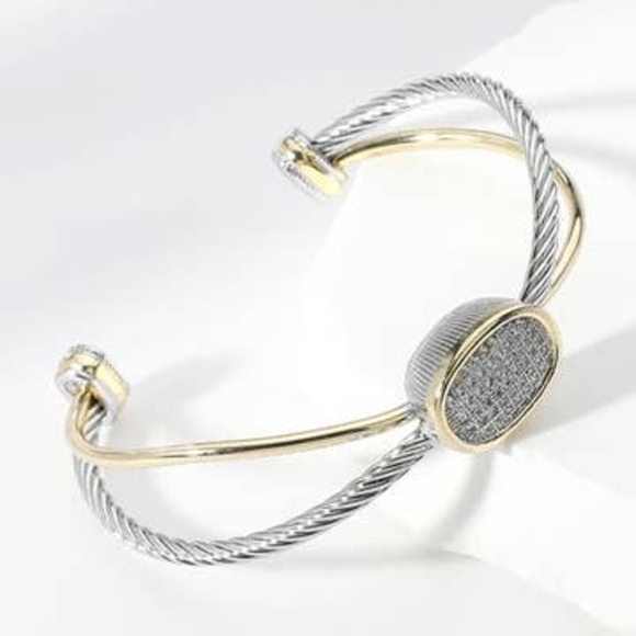 MX Signature Collection Jewelry - Stylist Cuff Bracelet New